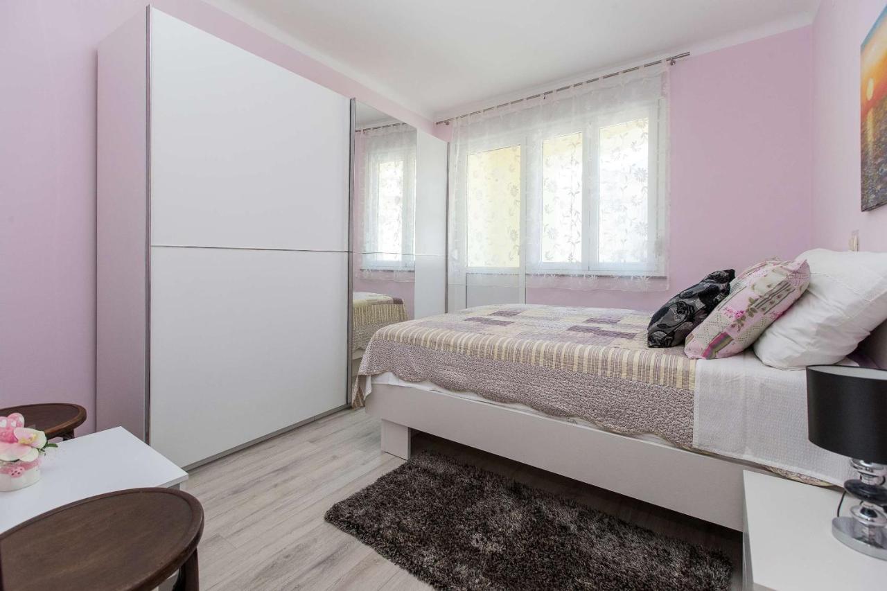 Anvedor Apartment Crikvenica Bagian luar foto