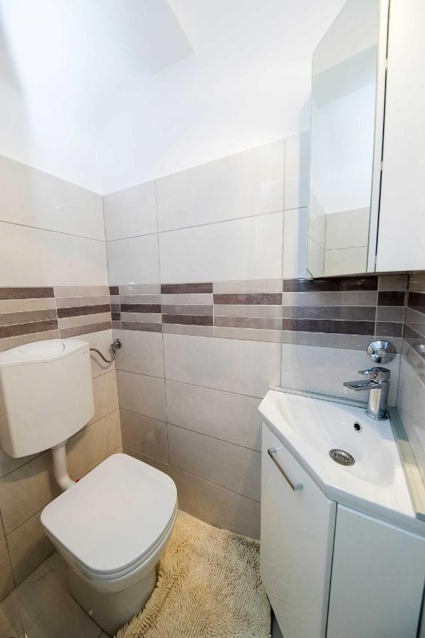 Anvedor Apartment Crikvenica Bagian luar foto