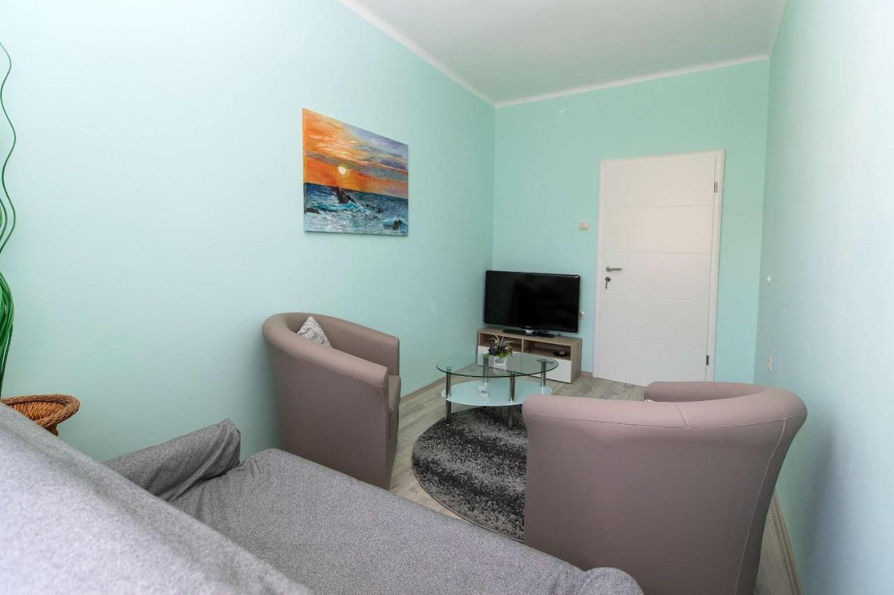 Anvedor Apartment Crikvenica Bagian luar foto