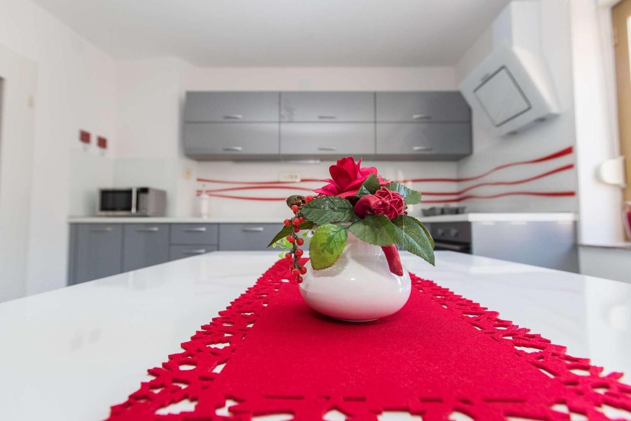 Anvedor Apartment Crikvenica Bagian luar foto