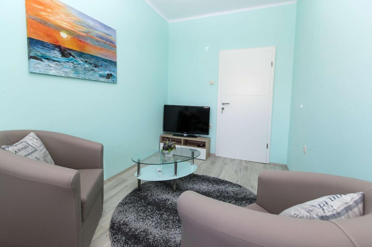 Anvedor Apartment Crikvenica Bagian luar foto
